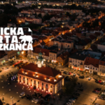 widok na rynek nocą logo mKarty Mieszkańca